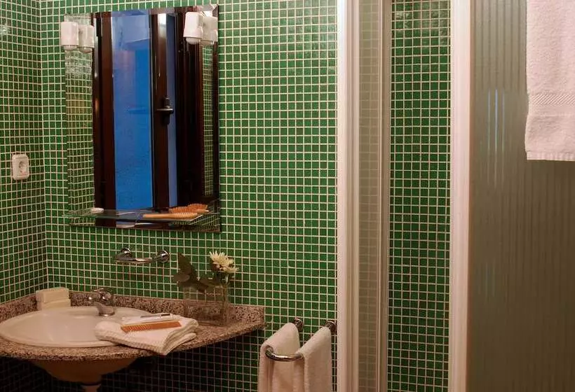 Ainb Las Ramblas Guardia Apartments