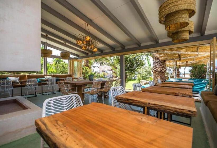 مسافرخانه Banti Tarifa