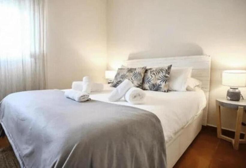 مسافرخانه Banti Tarifa