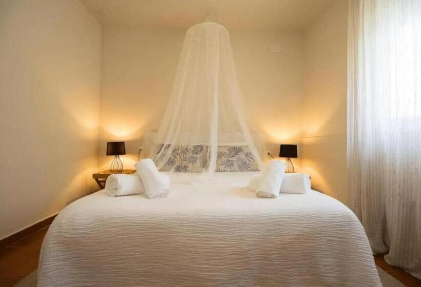 مسافرخانه Banti Tarifa