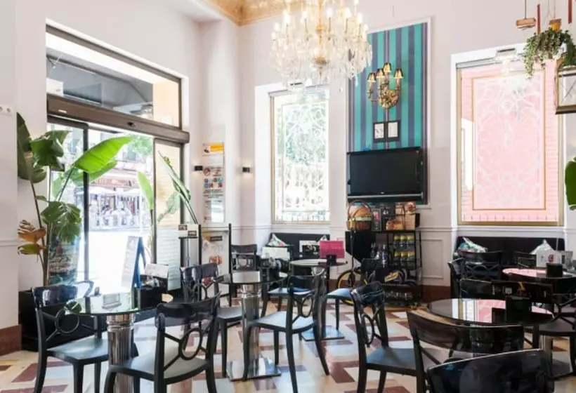 هتل Adriano Boutique Sevilla