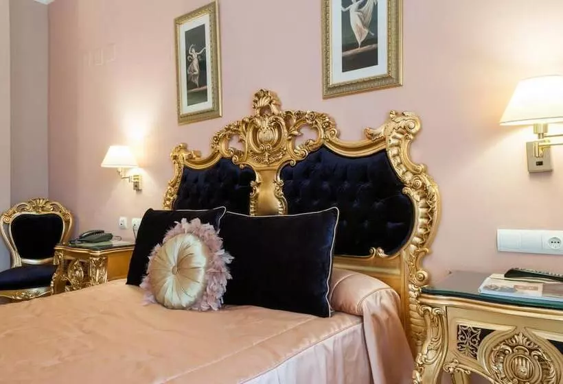 هتل Adriano Boutique Sevilla