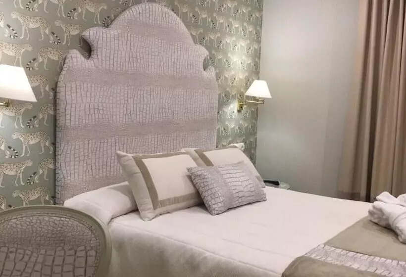 هتل Adriano Boutique Sevilla