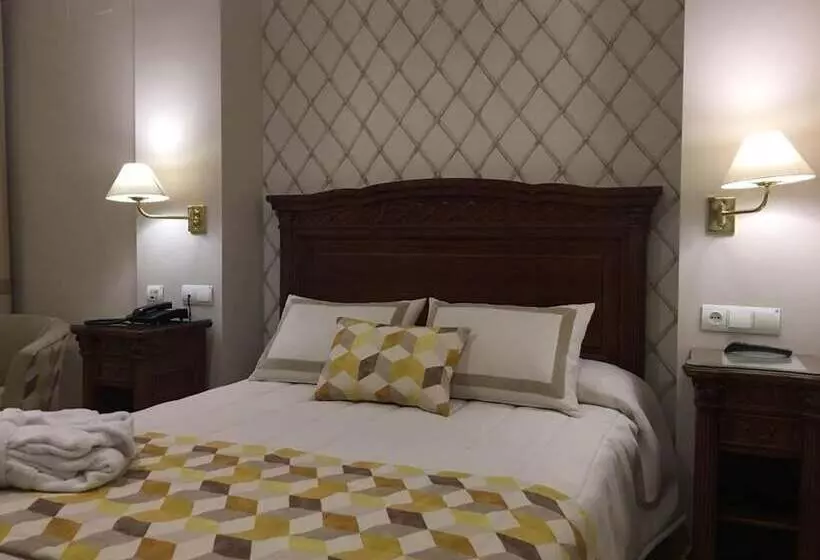 هتل Adriano Boutique Sevilla