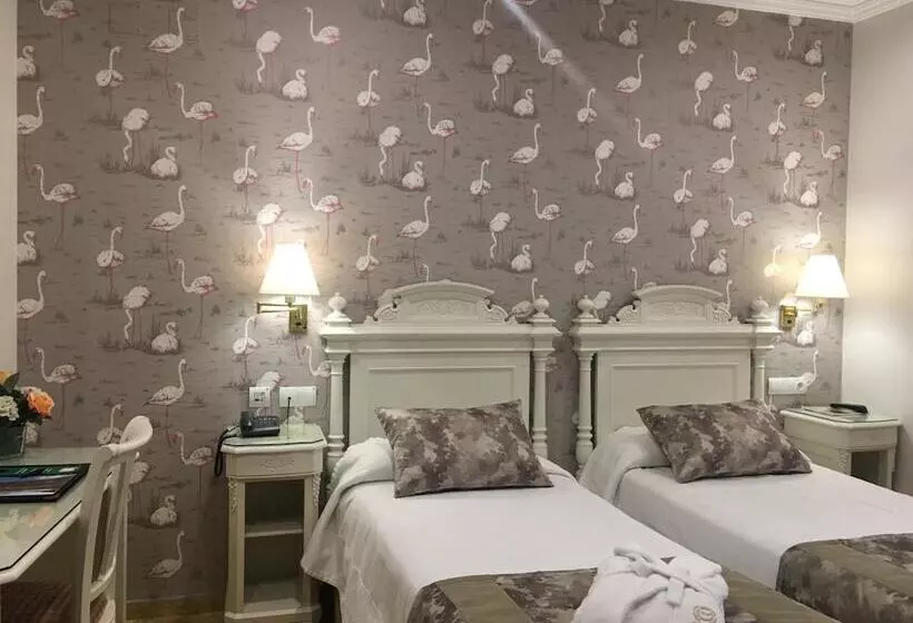 هتل Adriano Boutique Sevilla