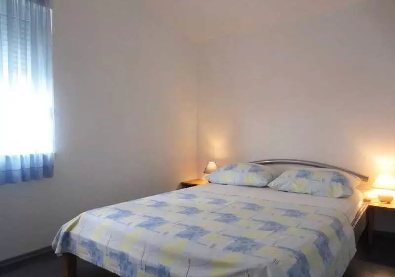 فندق Apartmani Kelam