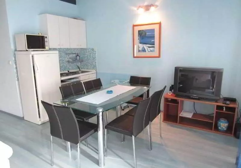 فندق Apartmani Kelam