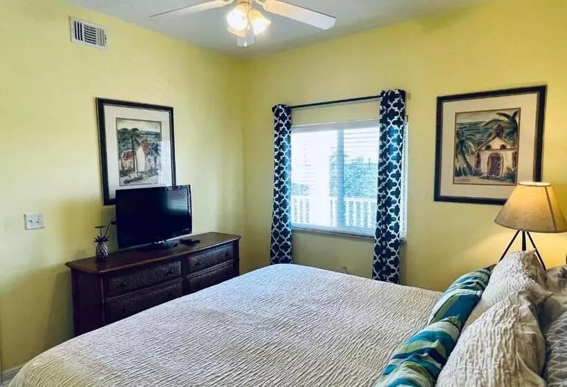 בית מלון כפרי Boca Ciega Resort