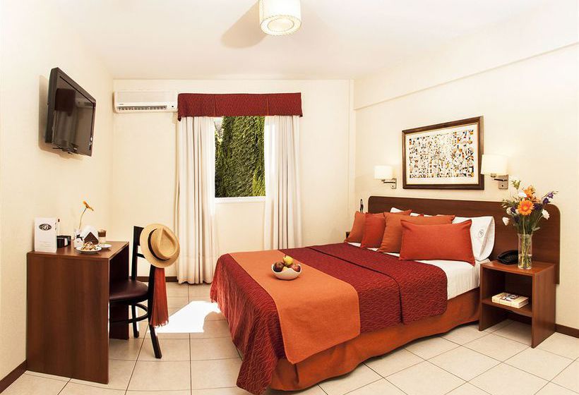 هتل Bohemia Buenos Aires