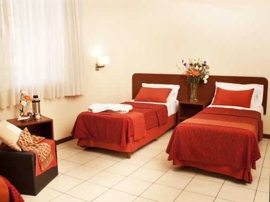 هتل Bohemia Buenos Aires