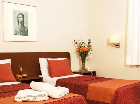 هتل Bohemia Buenos Aires