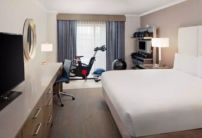 ホテル Doubletree By Hilton Irvine   Spectrum