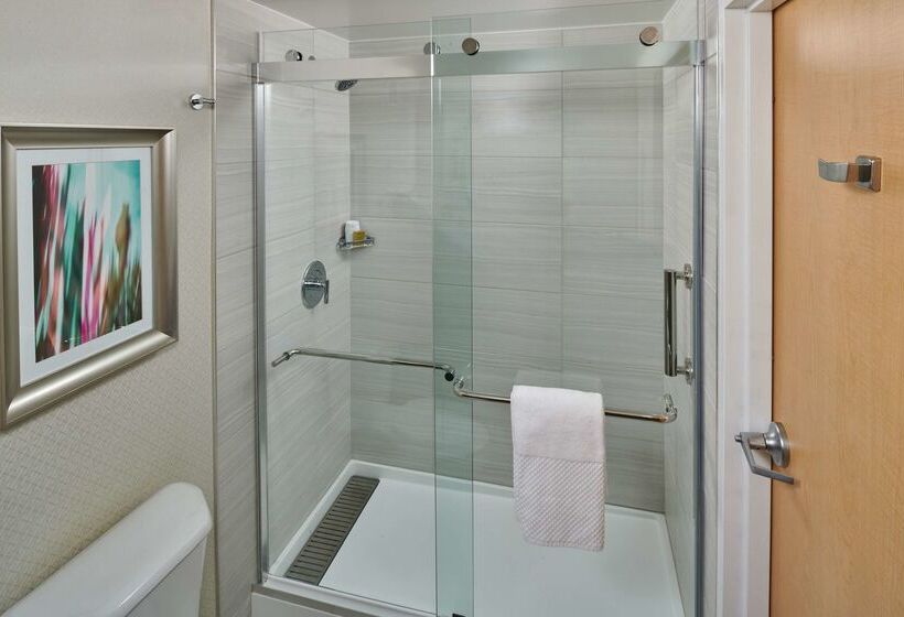 호텔 Doubletree By Hilton Irvine   Spectrum