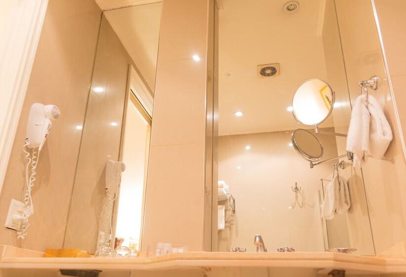 هتل Park Silver Obelisco