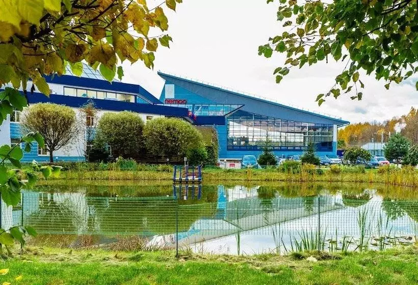 فندق Petro Sport