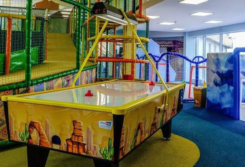 فندق Petro Sport