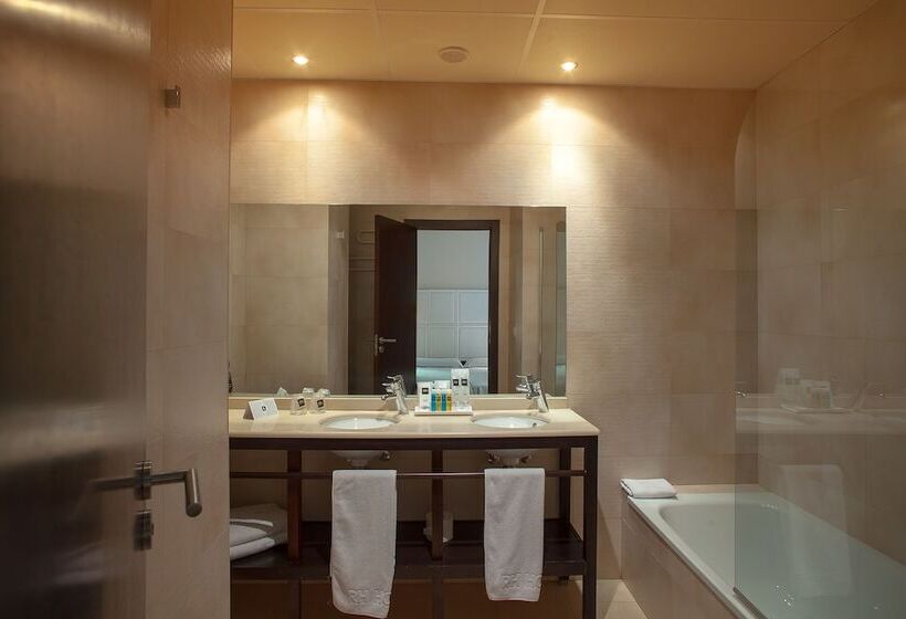 هتل Rh Don Carlos & Spa