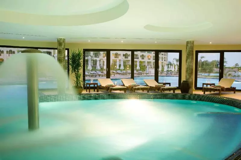 ホテル Steigenberger Aldau Beach