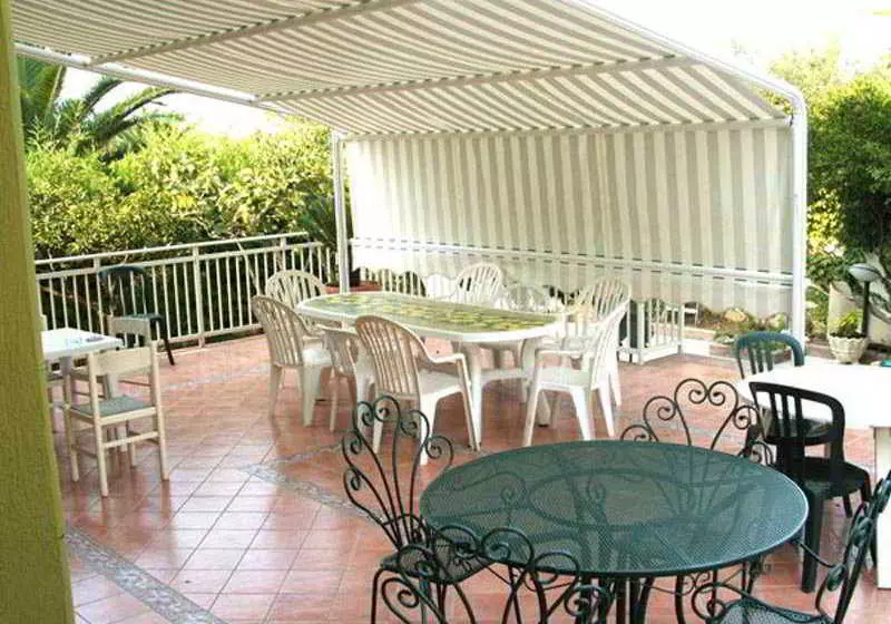 هتل Villa Corallina