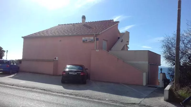 Отель Villa Luketa