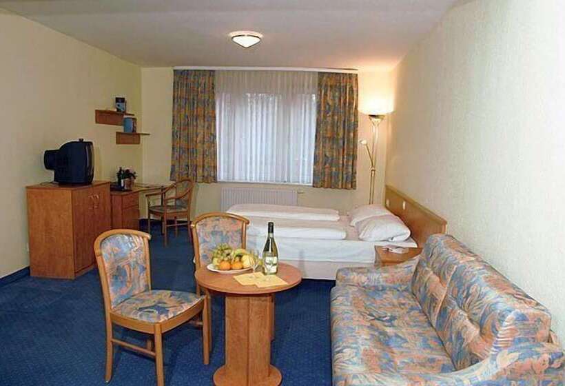 호텔 Am Kurfuerstenplatz Messe