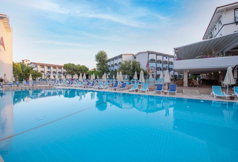 בית מלון כפרי Armas Bella Sun