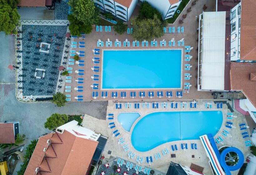 בית מלון כפרי Armas Bella Sun