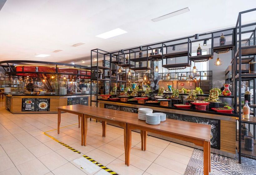 בית מלון כפרי Armas Bella Sun