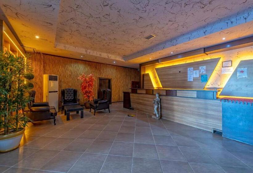 בית מלון כפרי Armas Bella Sun