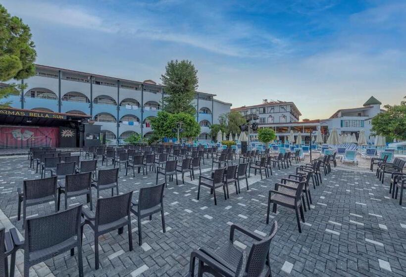 בית מלון כפרי Armas Bella Sun