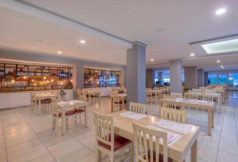 בית מלון כפרי Armas Bella Sun