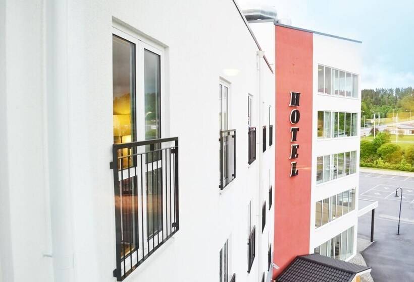 בית מלון כפרי L årjäng