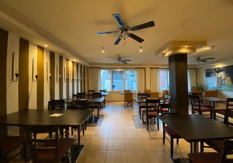 هتل La Aldea Suites