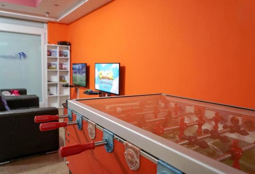 هتل Lara Hadrianus