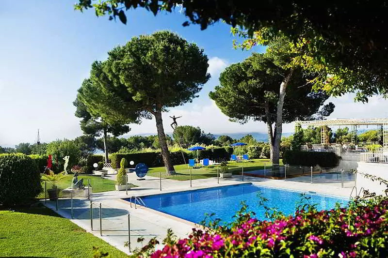 酒店 Le Mas D'Artigny & Spa