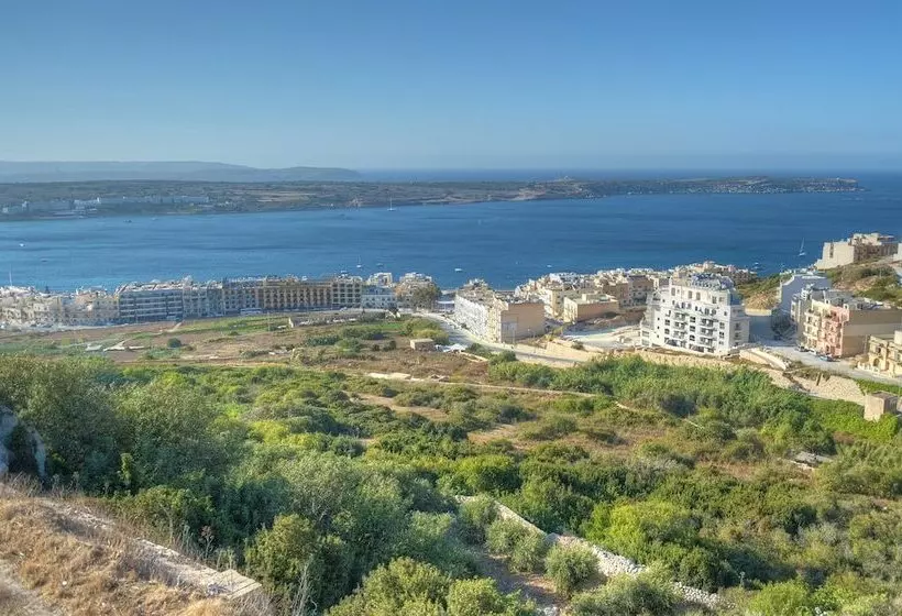 هتل Luna Holiday Complex