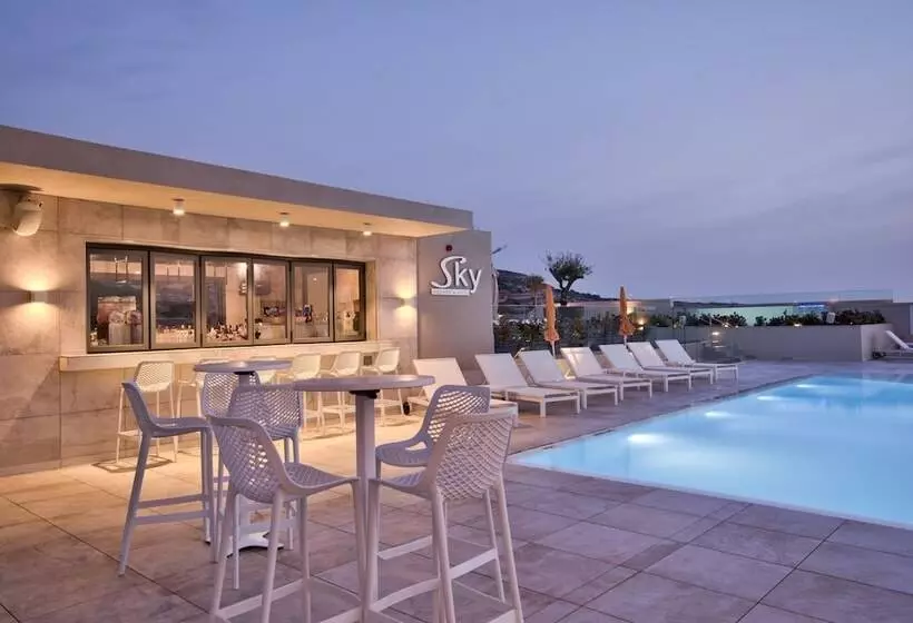 هتل Luna Holiday Complex