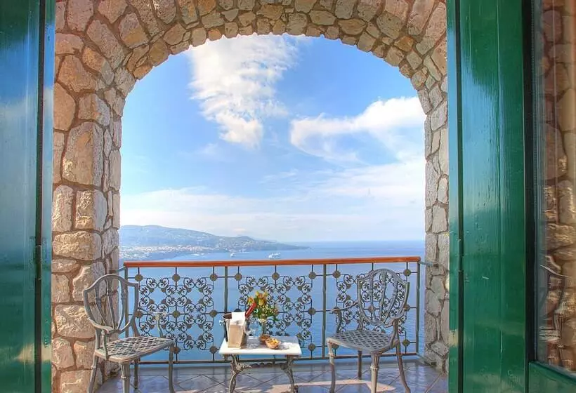 Отель Mega Mare