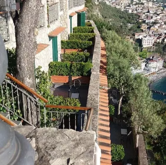 Отель Mega Mare