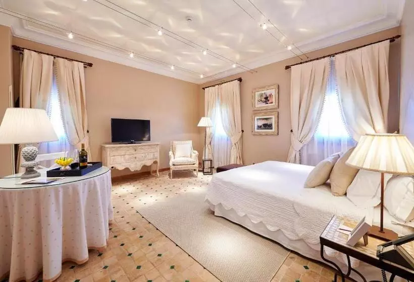 בית מלון כפרי Pago De Cirsus