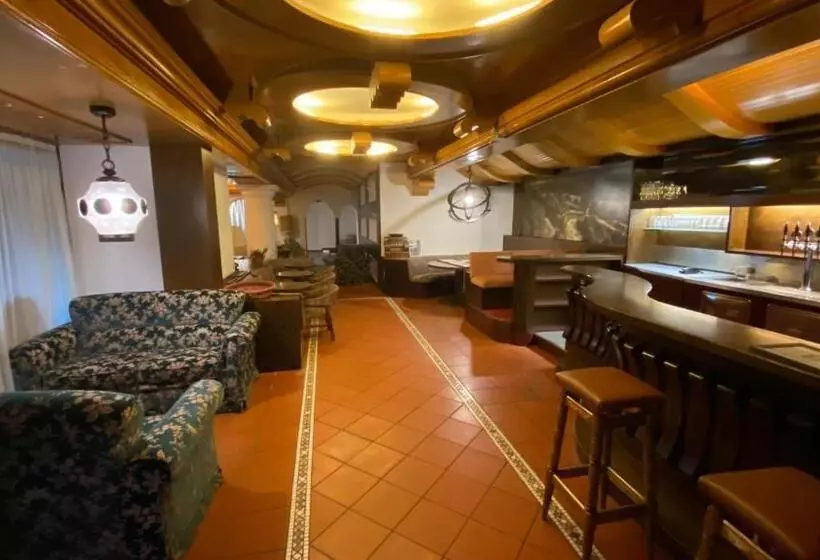 בית מלון כפרי Regina Delle Dolomiti