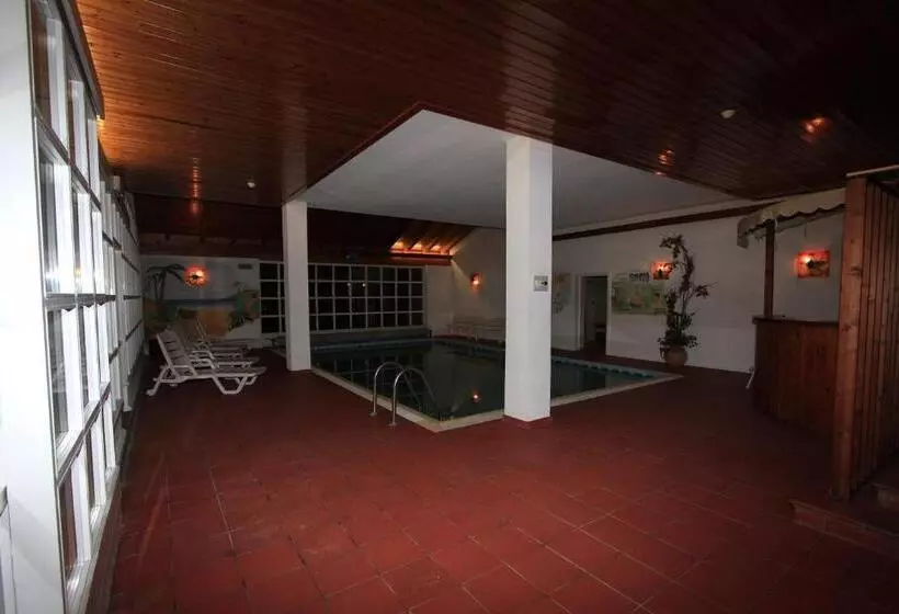 בית מלון כפרי Regina Delle Dolomiti