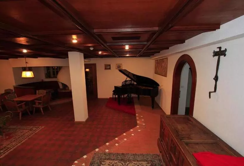 בית מלון כפרי Regina Delle Dolomiti