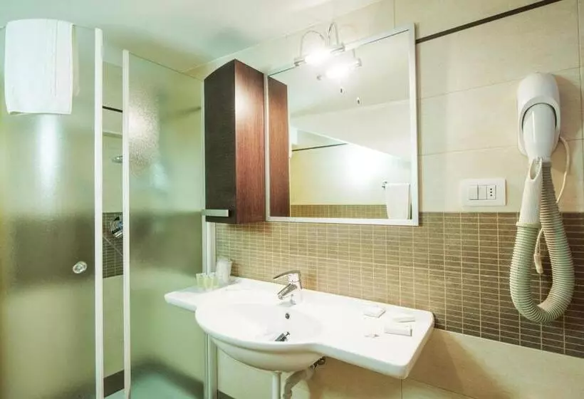 בית מלון כפרי Regina Delle Dolomiti