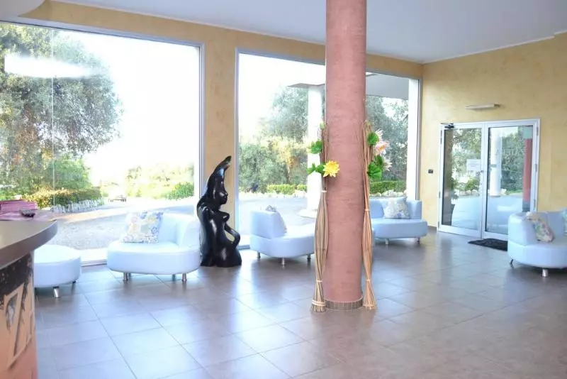 Отель Zaiera Resort Club