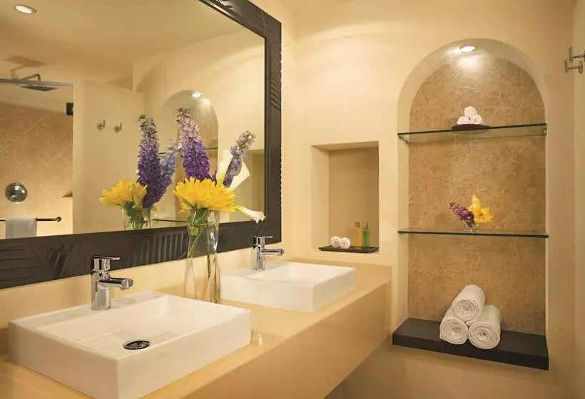 אתר נופש Dreams Playa Bonita All Inclusive