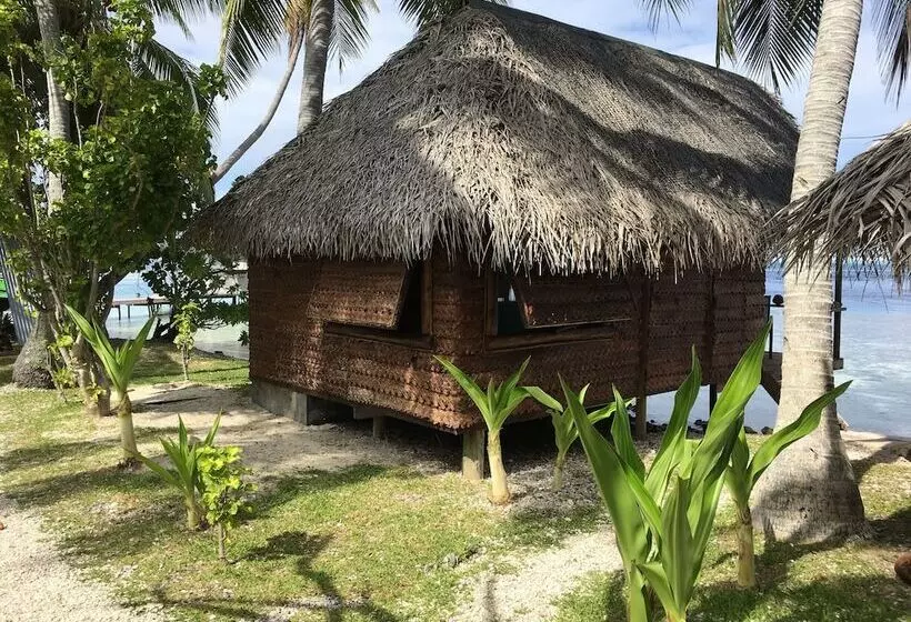 هتل Tetamanu Village