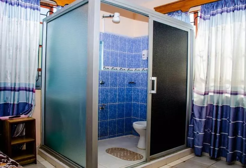 تختخواب و صبحانه 2d La Office Palace