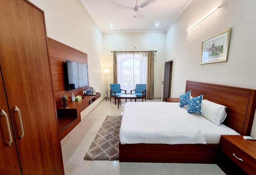 تختخواب و صبحانه The Heritage Villa