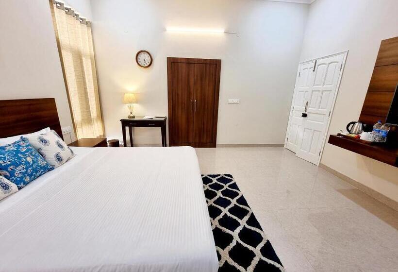 تختخواب و صبحانه The Heritage Villa